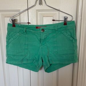 UNIONBAY Women's Green Cargo Shorts Y2K Vintage